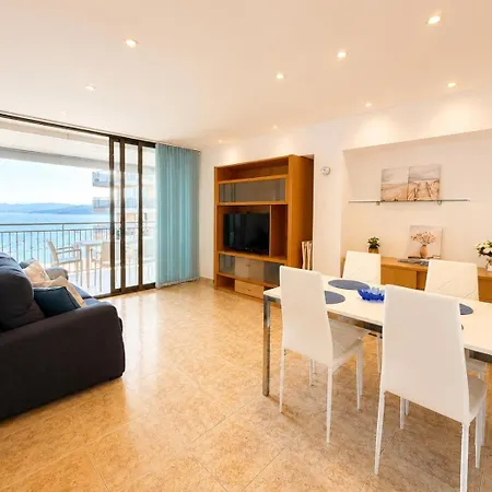 Mediterranean Beachfront Apartment *